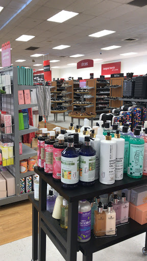 Department Store «T.J. Maxx», reviews and photos, 865 Bridgeport Ave, Shelton, CT 06484, USA