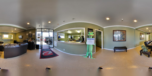 Auto Body Shop «Pacific Elite Collision Centers El Segundo», reviews and photos, 200 Nevada St, El Segundo, CA 90245, USA