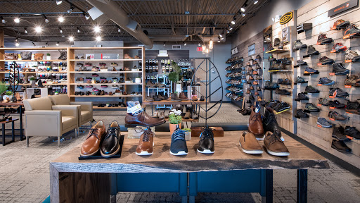 Running Store «Plaza Shoe Store Inc», reviews and photos, 2694 S Glenstone Ave, Springfield, MO 65804, USA
