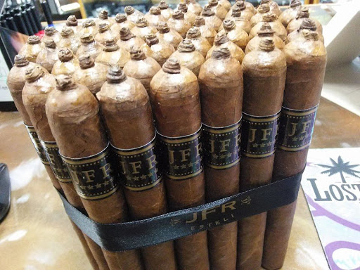 Tobacco Shop «Tobacco Town», reviews and photos, 17108 Fort St, Riverview, MI 48193, USA