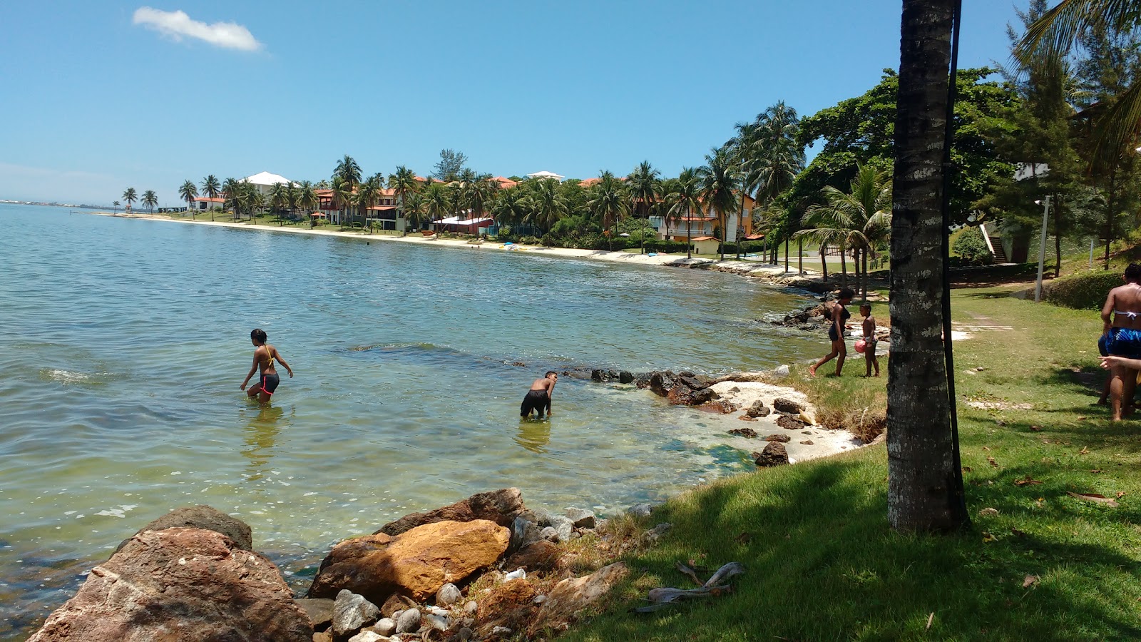 Foto van Condominio Praia das Espumas met lichte fijne kiezelsteen oppervlakte