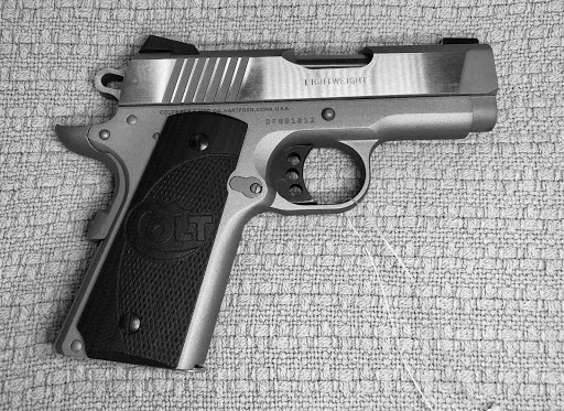 Gun Shop «Red Dot Arms», reviews and photos, 1600 N Milwaukee Ave #306, Lake Villa, IL 60046, USA