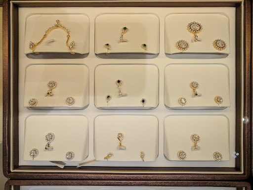 Jeweler «Khanna & Sons Jewelers», reviews and photos, 800 E Chatham St, Cary, NC 27511, USA