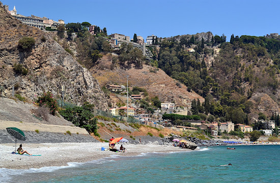 Villagonia beach