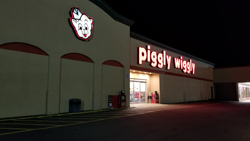Grocery Store «Piggly Wiggly», reviews and photos, 1010 E 3rd St, Jackson, GA 30233, USA