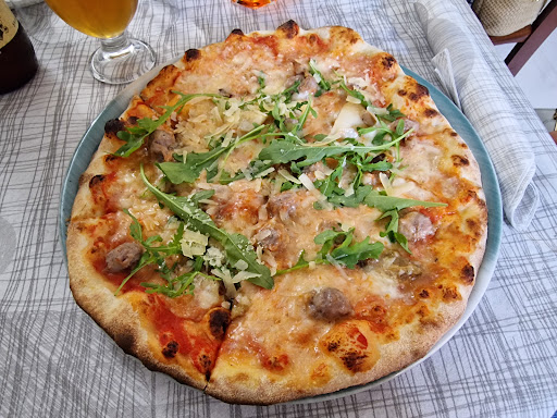 Follie - Pizzeria Paninoteca in Ostuni, Provincia di Brindisi