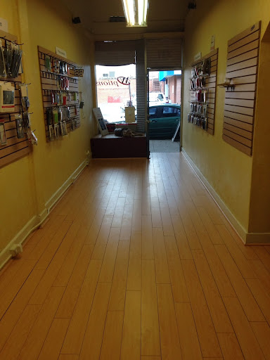 Cell Phone Store «Wireless Options», reviews and photos, 337 19th St, Oakland, CA 94612, USA