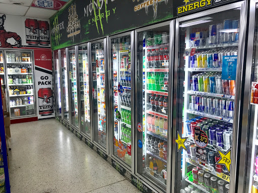 Convenience Store «6 Twelve», reviews and photos, 2109 Avent Ferry Rd, Raleigh, NC 27606, USA