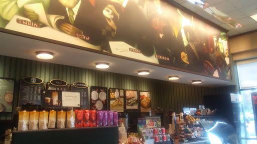 Book Store «Barnes & Noble», reviews and photos, 235 Union St, Waterbury, CT 06706, USA