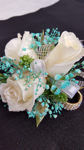 Florist «Foti Flowers At Yuess Gardens», reviews and photos, 406 3rd St, Newburgh, NY 12550, USA