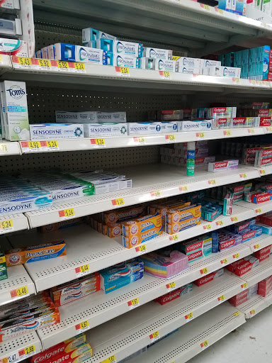 Discount Store «Walmart», reviews and photos, 3680 W Shaw Ave, Fresno, CA 93711, USA