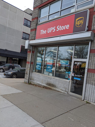 Shipping and Mailing Service «The UPS Store», reviews and photos, 138-44 Queens Blvd, Briarwood, NY 11435, USA