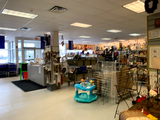 Thrift Store «Goodwill», reviews and photos
