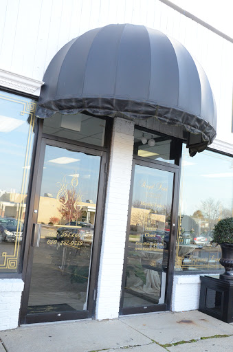 Florist «Royal Petals», reviews and photos, 188 E Wend St, Lemont, IL 60439, USA