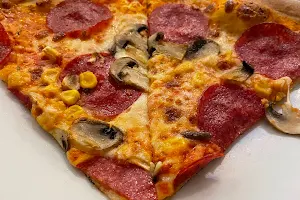 Pizza&Bistro Frankof image