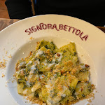 Photo n°3 de l'avis de Francesca.a fait le 01/04/2023 à 17:55 sur le  Signora Bettola - Napoli (Medina) à Naples