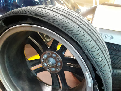 Jeep Dealer «McConnell Chrysler Dodge Jeep Ram», reviews and photos, 1405 Healdsburg Ave, Healdsburg, CA 95448, USA