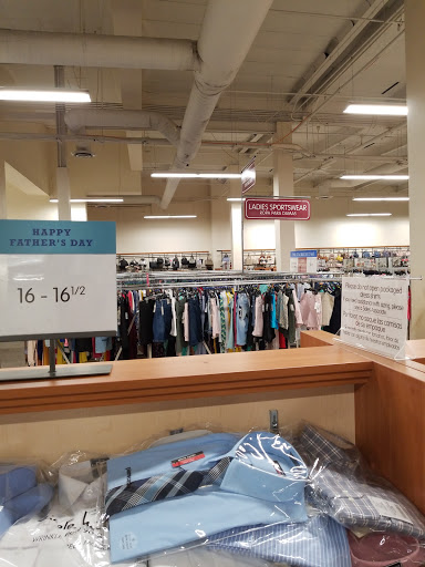 Clothing Store «Burlington Coat Factory», reviews and photos, 13550 Whittier Blvd, Whittier, CA 90605, USA