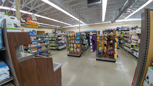 Pet Supply Store «Unleashed by Petco», reviews and photos, 905 W Foothill Blvd, Claremont, CA 91711, USA