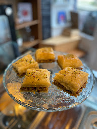 Photo n°40 de Anis Jaune à Bordeaux ()