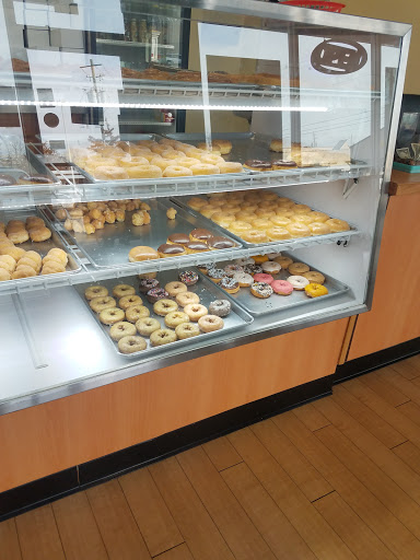Donut Shop «Dannys Donuts», reviews and photos, 417 Main St SW, Gainesville, GA 30501, USA