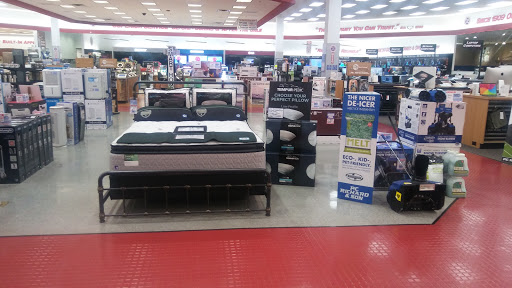 Appliance Store «P.C. Richard & Son», reviews and photos, 1685 Old Country Rd, Riverhead, NY 11901, USA