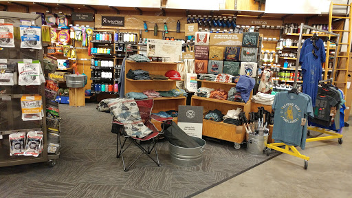 Camping Store «REI», reviews and photos, 189 Connecticut Ave, Norwalk, CT 06854, USA