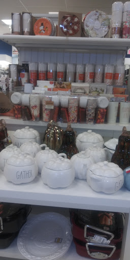 Department Store «Marshalls», reviews and photos, 1220 Winston Plaza, Melrose Park, IL 60160, USA