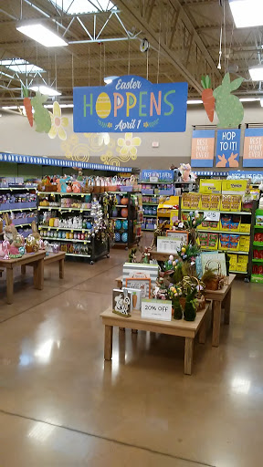 Grocery Store «Kroger Marketplace», reviews and photos, 4915 Dixie Hwy, Louisville, KY 40216, USA
