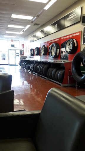 Tire Shop «Firestone Complete Auto Care», reviews and photos, 16251 Miami Dr, North Miami Beach, FL 33162, USA