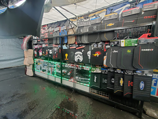 Flea Market «The Roadium Open Air Market», reviews and photos, 2500 W Redondo Beach Blvd, Torrance, CA 90504, USA