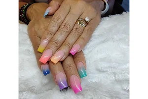 Modern Nails image