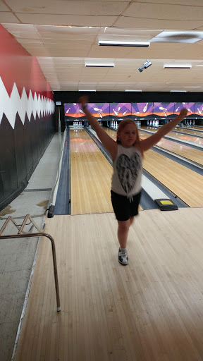 Bowling Alley «AMF Noble Manor Lanes», reviews and photos, 2440 Noblestown Rd, Pittsburgh, PA 15205, USA