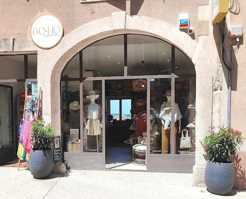 Magasin de vêtements BO-HO en Provence Bonnieux