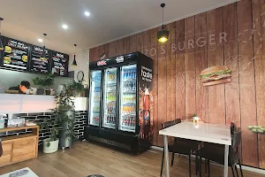 Enzo's Burger Shepparton image