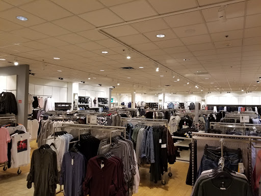 Clothing Store «H&M», reviews and photos, 1200 US-22 #319, Phillipsburg, NJ 08865, USA