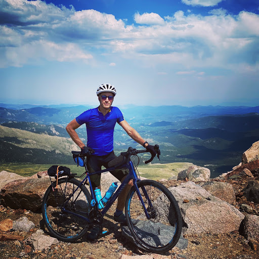 Bicycle Repair Shop «Evergreen Bicycle Outfitters», reviews and photos, 29017 Hotel Way #101c, Evergreen, CO 80439, USA