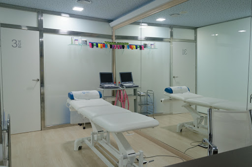 Clínica Fisioterapia y Podología en Villena Francisco Bernabeu en Villena, Alicante