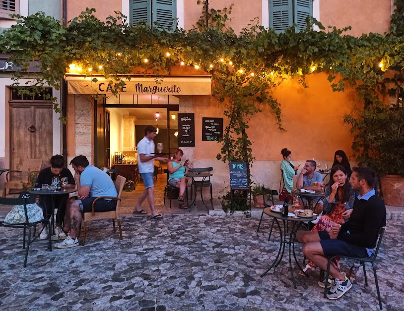 Café Marguerite à Moustiers-Sainte-Marie (Alpes-de-Haute-Provence 04)