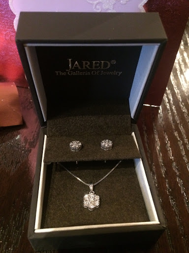Jewelry Store «Jared The Galleria of Jewelry», reviews and photos, 549 Cool Springs Blvd, Franklin, TN 37067, USA
