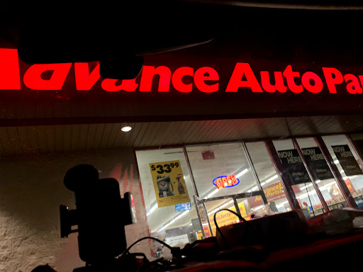 Auto Parts Store «Advance Auto Parts», reviews and photos, 199 W Main St, Hendersonville, TN 37075, USA