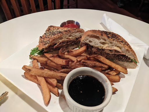 American Restaurant «Tuscarora Mill Restaurant», reviews and photos, 203 Harrison St SE, Leesburg, VA 20175, USA