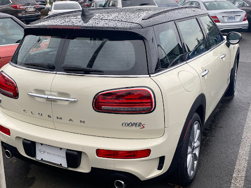 Used Car Dealer «MINI of Portland», reviews and photos, 9134 SW Canyon Rd, Portland, OR 97225, USA