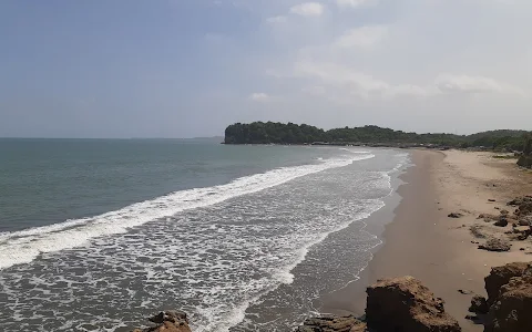 Playa de Oro image