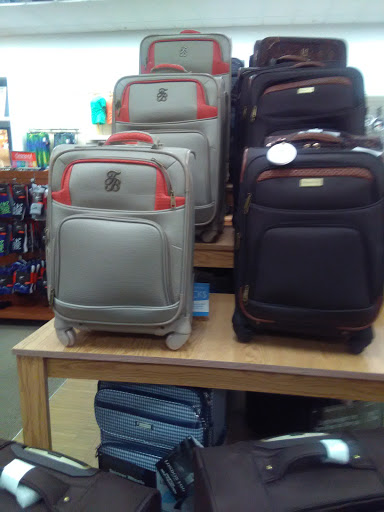 Clothing Store «Bealls Department Store», reviews and photos, 6241 N Davis Hwy, Pensacola, FL 32504, USA