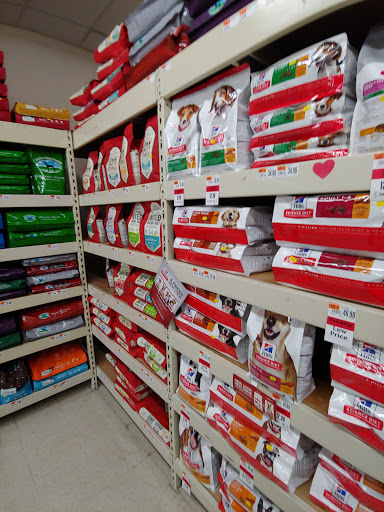 Pet Supply Store «Pet Supplies Plus», reviews and photos, 18610 W Bluemound Rd, Brookfield, WI 53045, USA