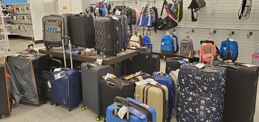 Clothing Store «Ross Dress for Less», reviews and photos, 4200 S East St, Indianapolis, IN 46227, USA