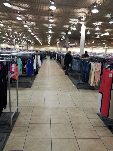 Clothing Store «Burlington Coat Factory», reviews and photos, 22331 Eureka Rd, Taylor, MI 48180, USA