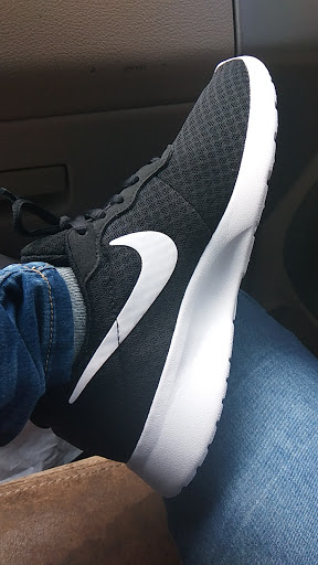 Shoe Store «Rack Room Shoes», reviews and photos, 9600 S Interstate Hwy 35 N100, Austin, TX 78748, USA