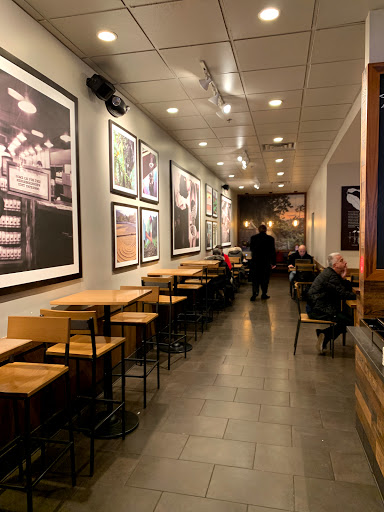 Coffee Shop «Starbucks», reviews and photos, 184 Columbia Turnpike, Florham Park, NJ 07932, USA